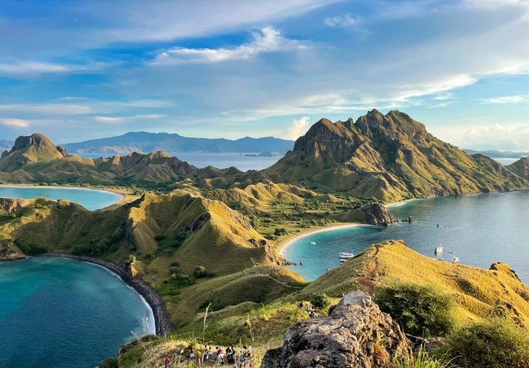 The Sea’s Answer: A 2026 Komodo Sailing Story